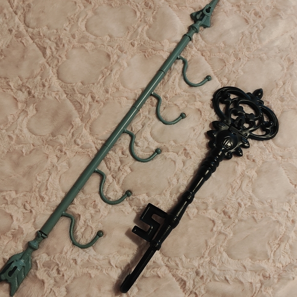 Vintage Style Wall Hooks - Picture 4 of 7